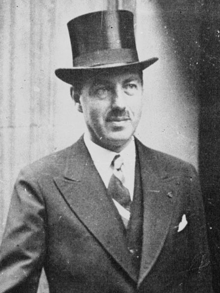 File:Paul van Zeeland, 1937.jpg
